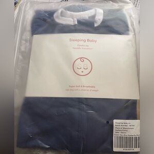 Baby sleeper size medium
